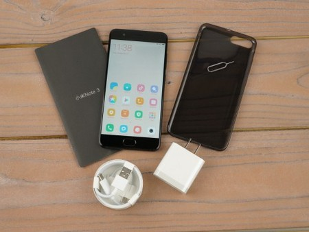 Комплектация Xiaomi Mi6 Составляющие комплекта Xiaomi Mi Note 3