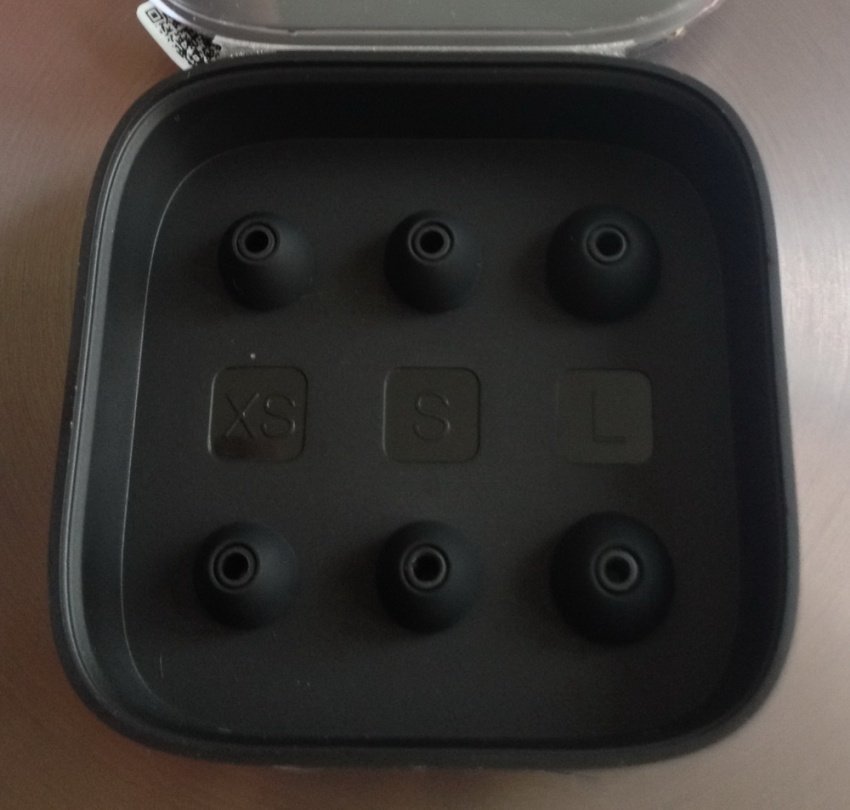 Наушники Xiaomi Mi Piston 3 комплект насадок Наушники Xiaomi Mi Piston 3 комплект насадок
