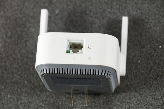 Дизайн приемника Xiaomi Wi-Fi PowerLine Внешний вид приемника Xiaomi Wi-Fi PowerLine
