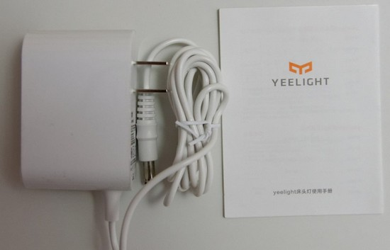 Комплектация Xiaomi Yeelight Bedside Lamp Составляющие комплекта Xiaomi Yeelight Bedside Lamp