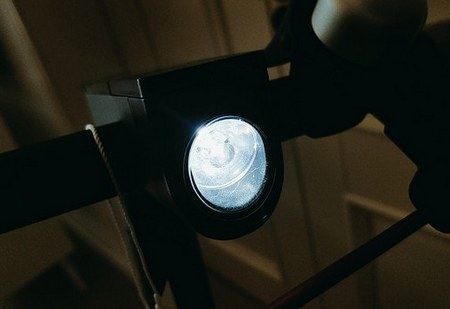 Работа фары электросамоката Xiaomi M365 Electric Scooter Пример работы фары электросамоката Xiaomi M365 Electric Scooter
