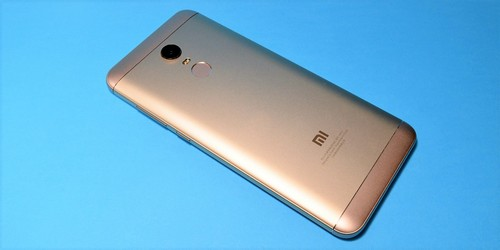 Задняя крышка смартфона Xiaomi Redmi 5 Тыльная сторона смартфона Xiaomi Redmi 5