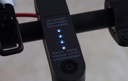 Индикаторная панель электросамоката Xiaomi M365 Electric Scooter Внешний вид индикаторной панели электросамоката Xiaomi M365 Electric Scooter