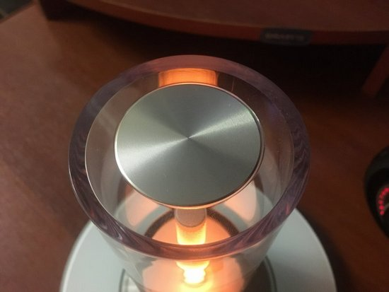 Верхняя поверхность Xiaomi Yeelight Candela Верхняя часть Xiaomi Yeelight Candela