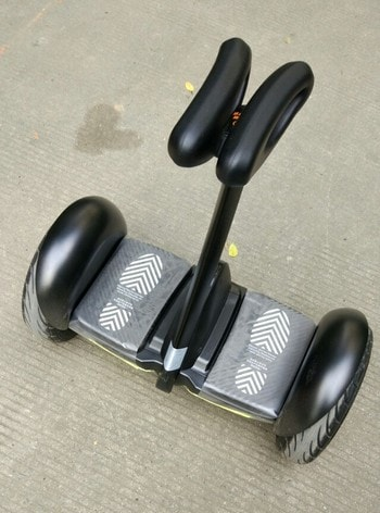 Гироскутер Xiaomi Ninebot Mini Вид на гироскутер Xiaomi Ninebot Mini