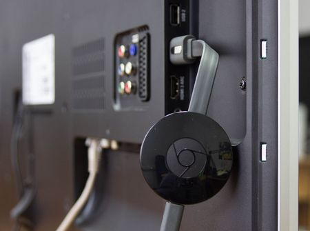 Вариант крепления смарт приставки Chromecast 2.0 Способ фиксации смарт приставки Chromecast 2.0