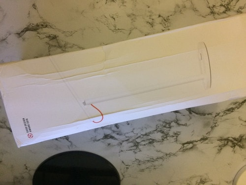 Коробка Xiaomi Mi LED Desk Lamp Вид на упаковку Xiaomi Mi LED Desk Lamp
