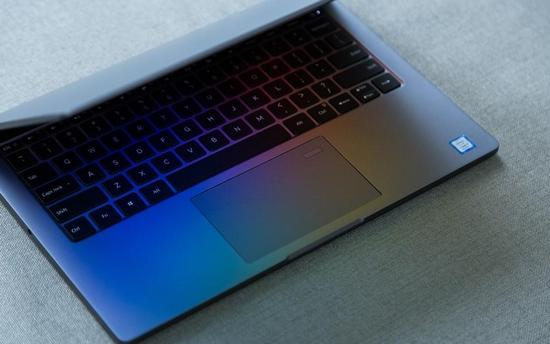 Подсветка в ноутбуке Xiaomi Mi Notebook Air 13,3 Fingerprint 2018 Подсветка клавиш в ноутбуке Xiaomi Mi Notebook Air 13,3 Fingerprint 2018