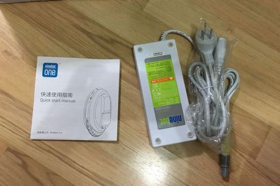 Составляющие комплекта для моноколеса Xiaomi NineBot One С+ Комплектация моноколеса Xiaomi NineBot One С+