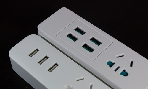 Расположение USB-портов на удлинителях Xiaomi Mi Power Strip 3 и Orico DPC-4A-4U Размещение USB-разъемов на на удлинителях Xiaomi Mi Power Strip 3 и Orico DPC-4A-4U