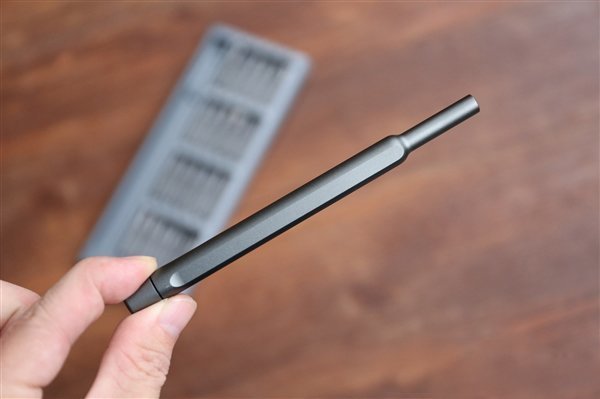 Живые фото отвертки Xiaomi Живые фото отвертки Xiaomi
